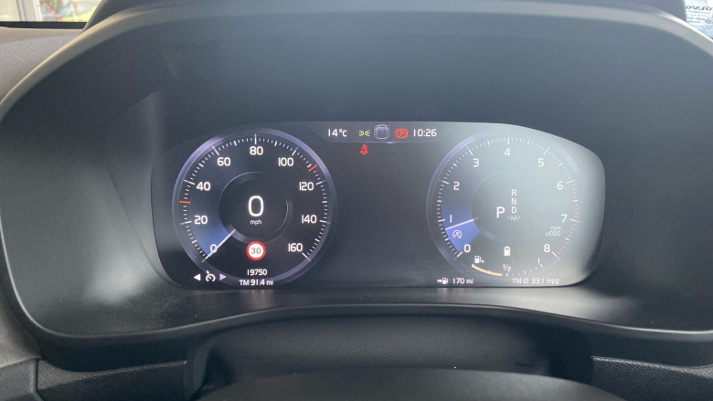 Volvo Xc40 2.0 B4P Inscription 5dr Auto Petrol Estate